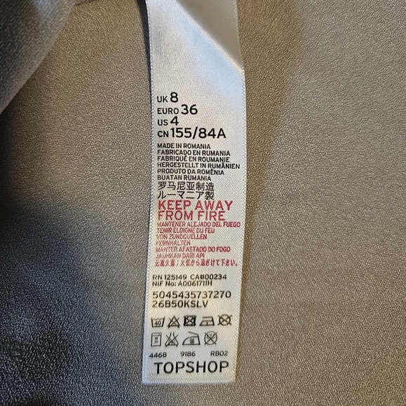 Topshop Flutter Sleeve Open Shoulder Blouse, Light Gray, Size 4 - Picture 11 of 12
